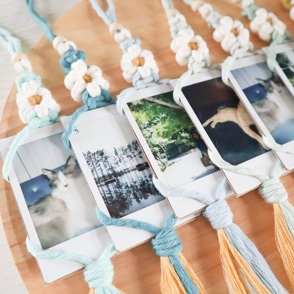 Daisy Polaroid Hanger