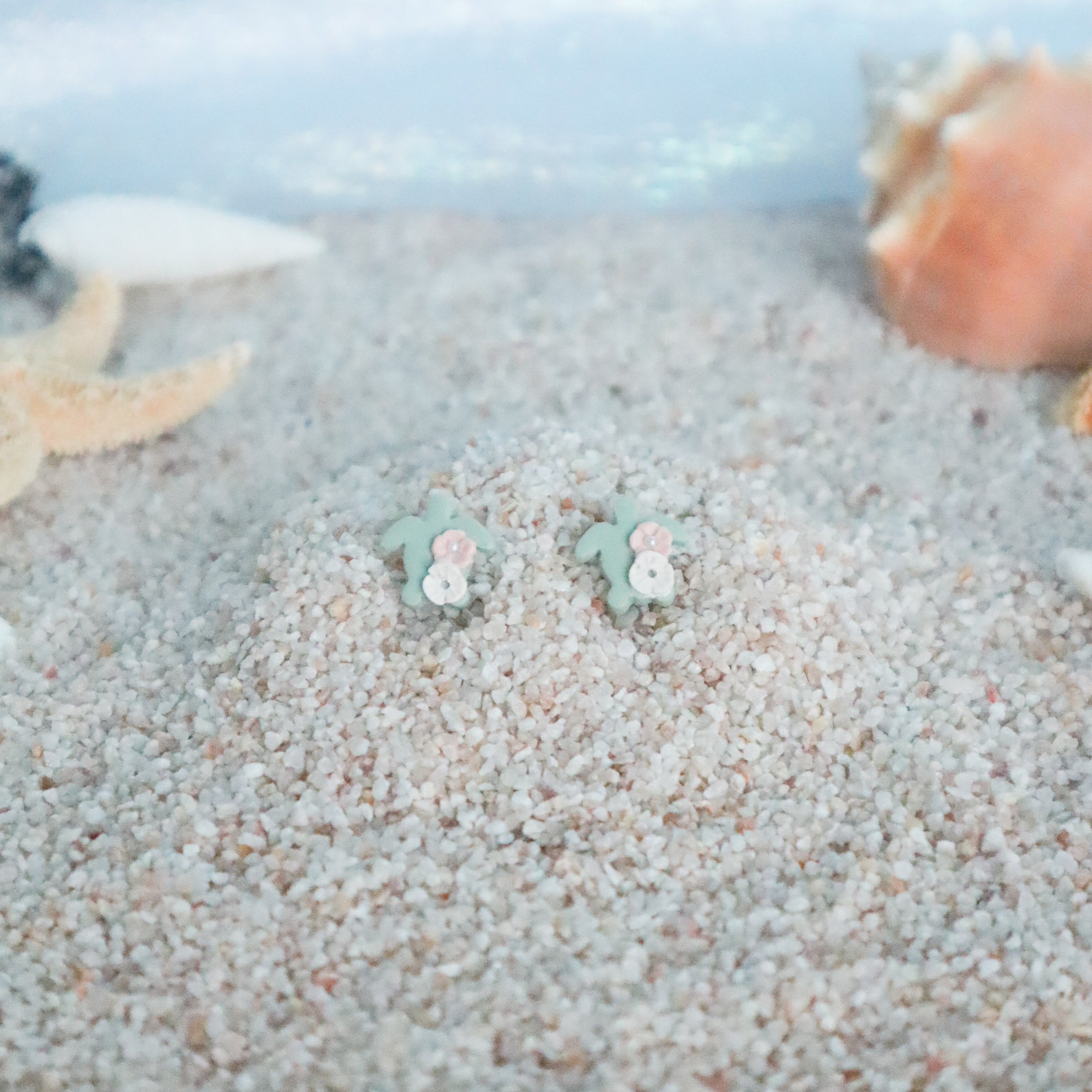 Shoreline Cutie Studs